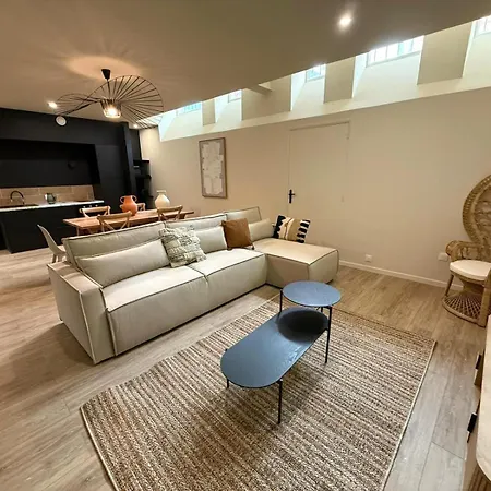 Cancun - & Balneo A 9 Minutes De La Cathedrale Apartment Reims