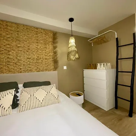 Cancun - & Balneo A 9 Minutes De La Cathedrale Apartment Reims